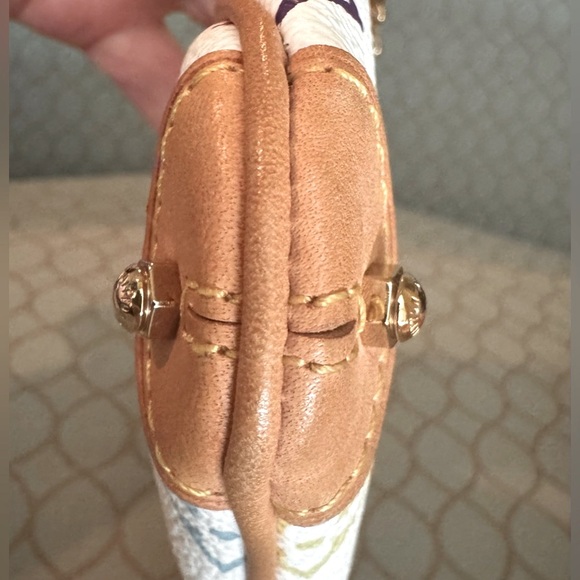 VINTAGE LOUIS VUITTON Murakami White Multicolor Monogram Milla PM Pochette GHW - Picture 10 of 16